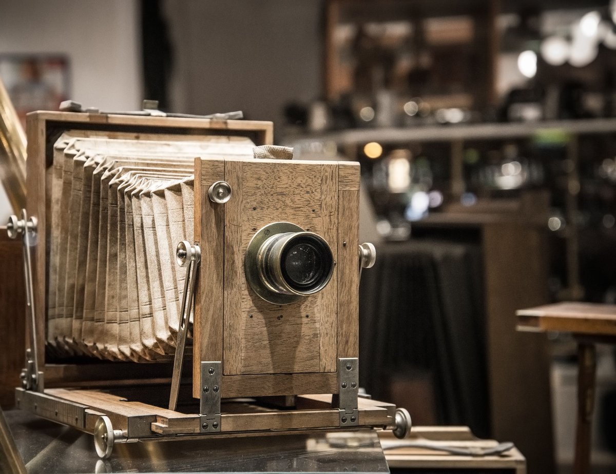 Chaumeil's tweet photo. ▪️ Aujourd'hui c'est la journée mondiale de la photographie, en mémoire de l'invention "officielle" de la photo en 1839 📸
.
.
.
#photographie #WorldPhotographyDay #Chaumeil https://t.co/ql02WWXW87