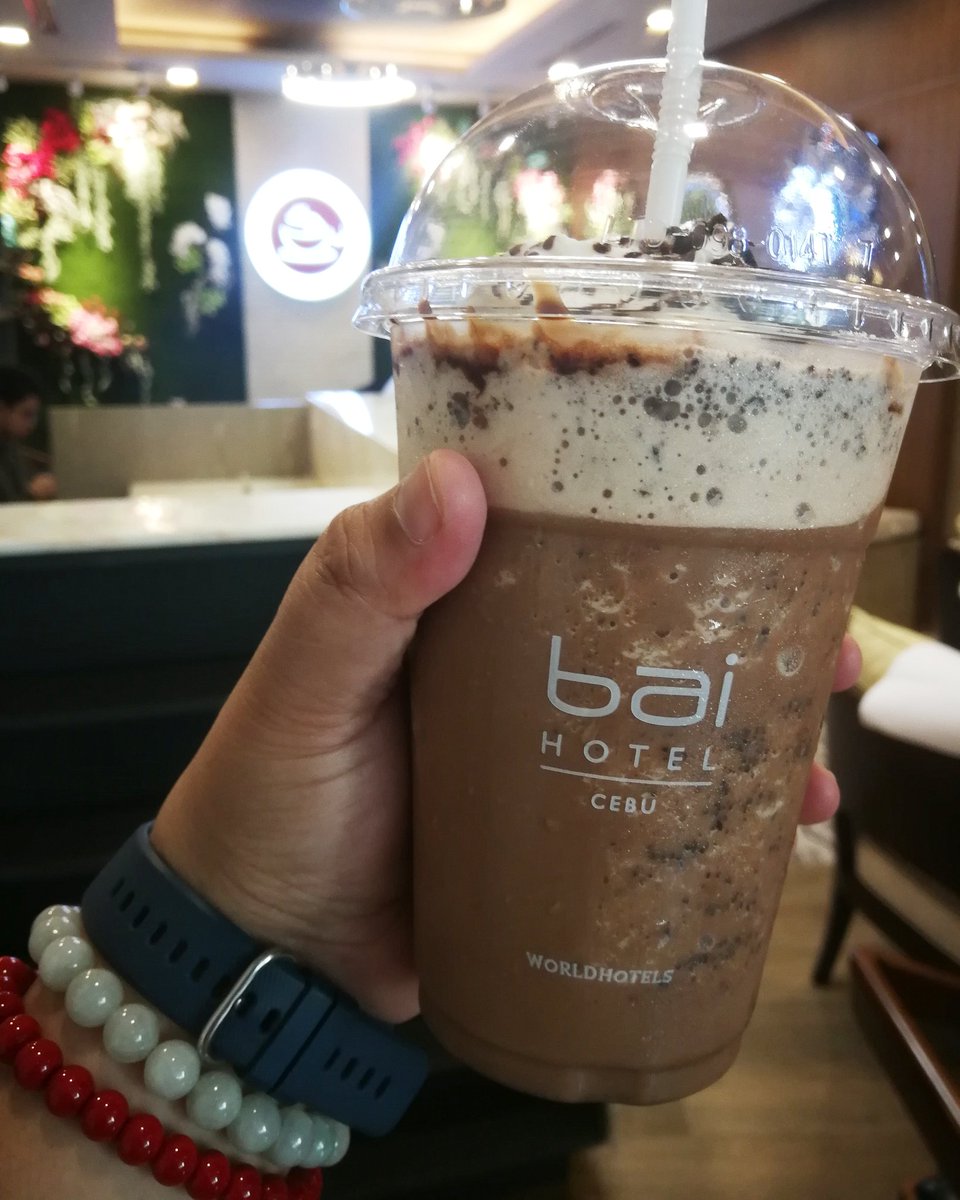 beyeeutiful's tweet photo. Mangape ta, Bai 🙂
Monday Coffee: Mocha Chip

@wallstreetcoffeebar
@baihotelcebu
@CoffeeSugbo

#FoodTrailwithBeyee
#lifeisbeyeeutiful
#MochaChip
#WallStreetCoffeeBar
#BaiHotelCebu https://t.co/KsS5pSuJd6