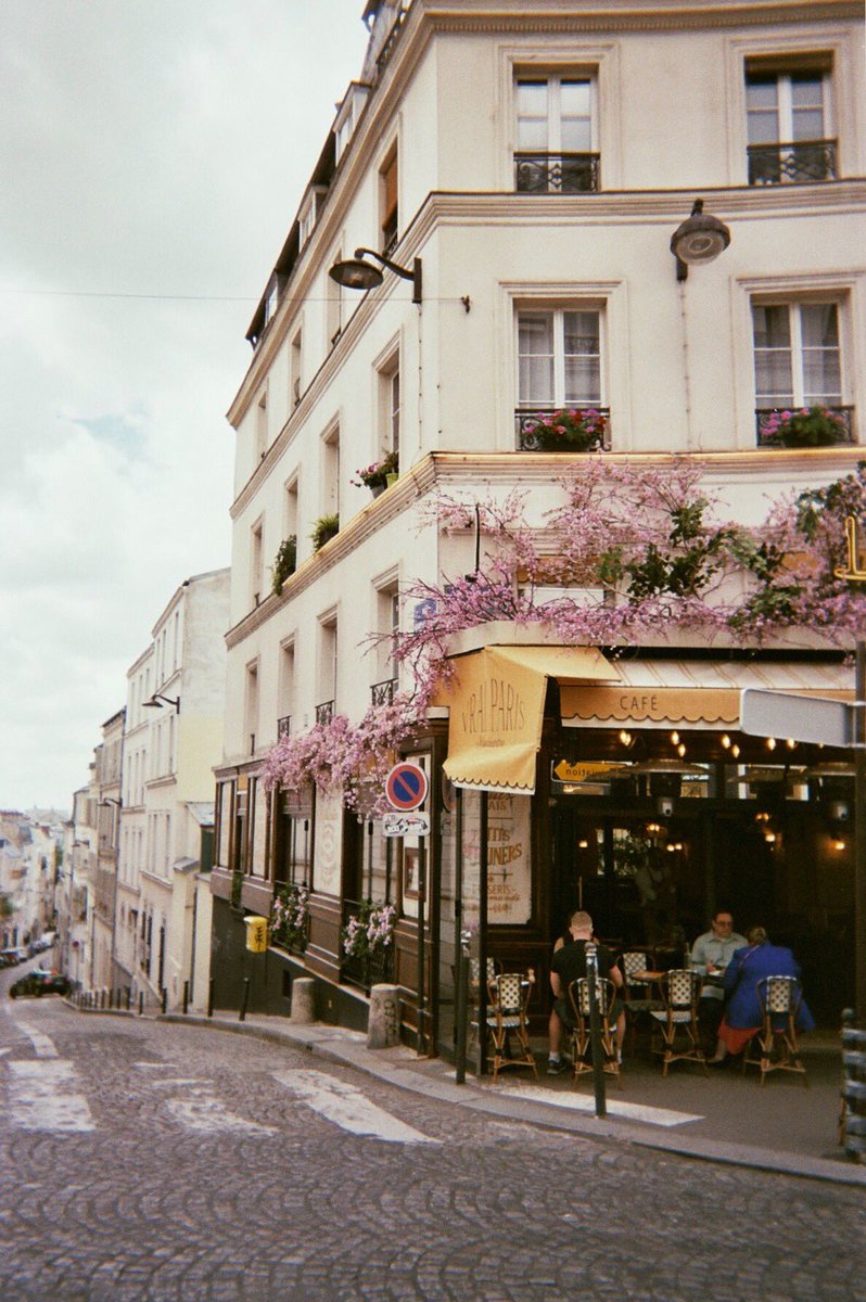 frantasdaddario's tweet image. paris on film;

// #frantasticmonday
@connorfranta //