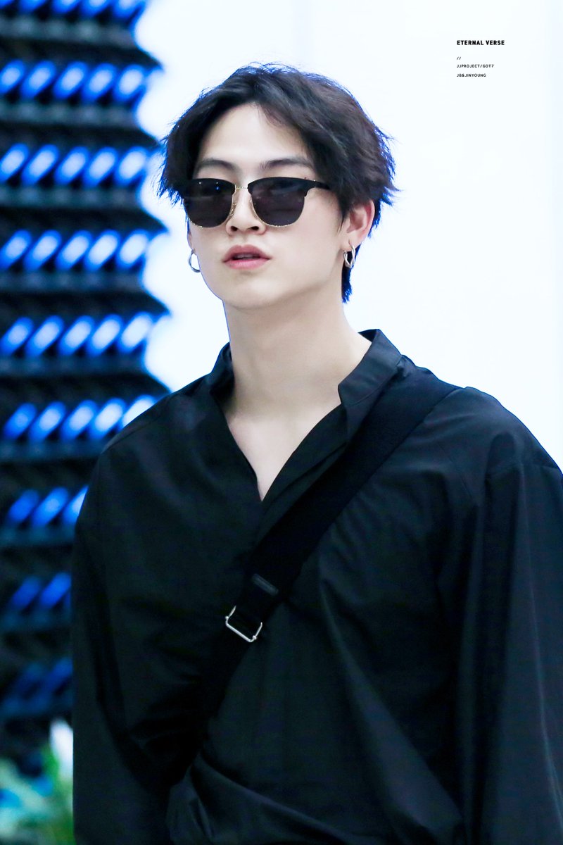 eternalverse_94's tweet photo. 190819 ICN

#재범 #JB 
#JJProject #GOT7 #갓세븐 https://t.co/jP1jjoNmcZ