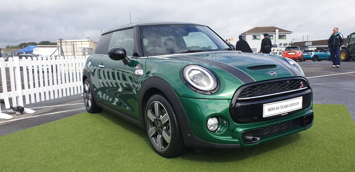 colmquinn_mini's tweet photo. This year @MINI turns 60🥳🎈🎀
To celebrate past, present &amp; future, MINI was part of this year’s Historic Racing Festival @Mondello_Park yesterday.
Here's a flavour of what was on display inc the Limited Edition 60th Anniversary MINI Hatch in new Racing Green IV. #Stunning #mini https://t.co/SKnVneajaT