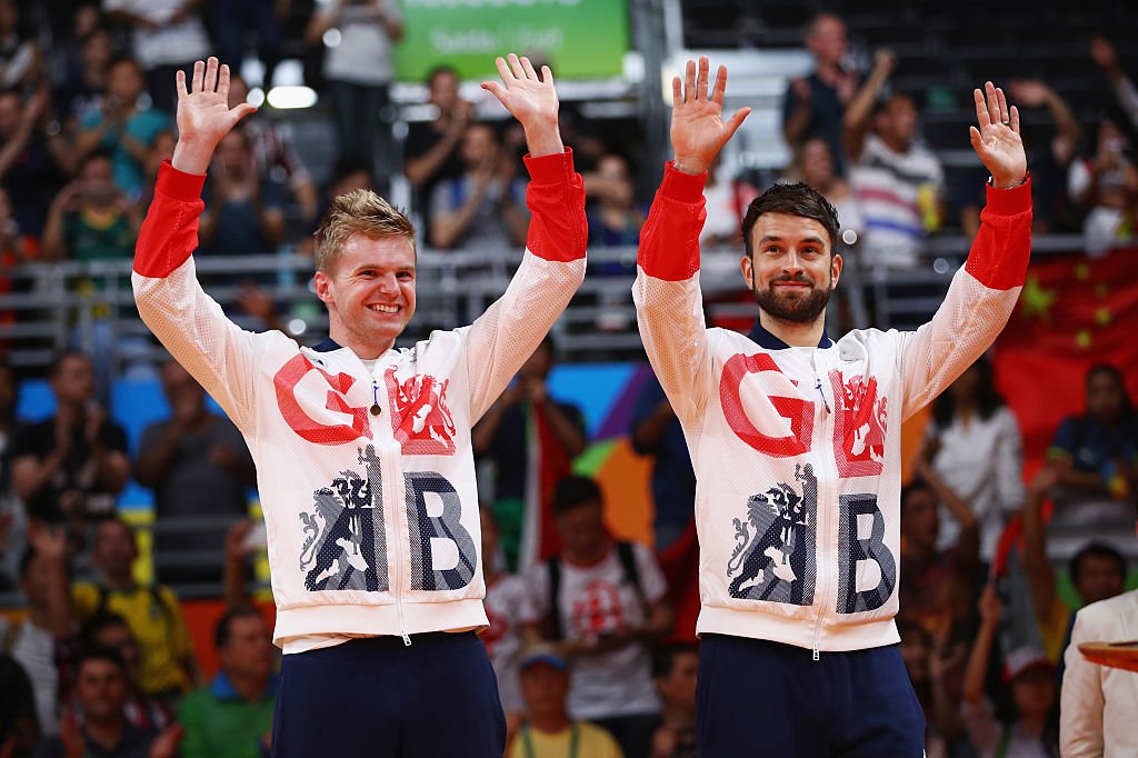 A job well done ✅ @C_Langridge and @ellis_marcus111 sail through their opening round match of the Badminton World Championships 🏸 The GB 🇬🇧 duo defeat Taiwanese pair Lu Ching Yao and Yang Po Han 21-13 21-10 👏 #Basel2019 #WorldChampionships