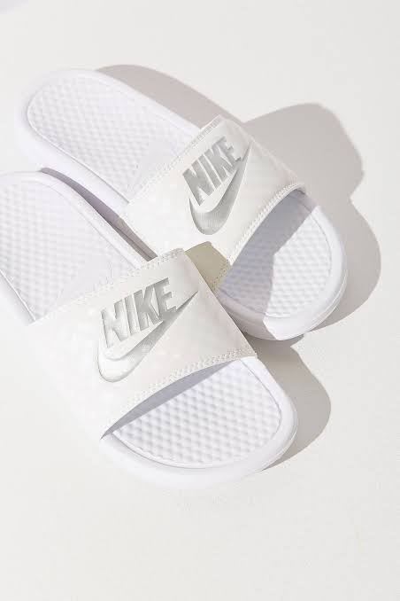 SpothingHQ's tweet photo. The Nike Benassi JDI Print Men's Slide is designed with a soft Phylon midsole and textured footbed for total comfort before and after play

Get this comfy slides at a discount price of 30% OFF for N14,999//$40.99 only 

SHOP> https://t.co/z1prwXCUn9

#NikeBenassi #NikeSlide #Nike https://t.co/Ims83lKpXM