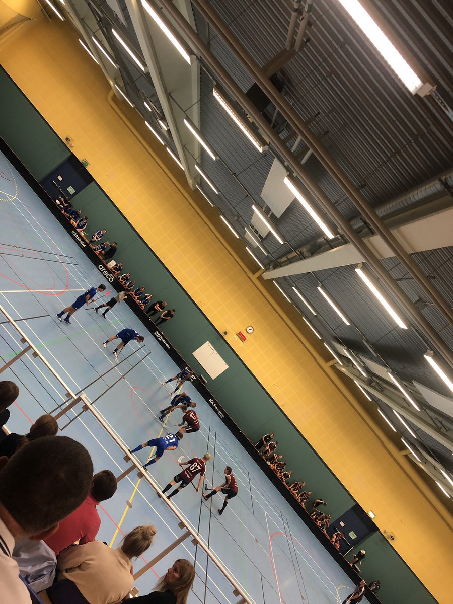 Glädje att besöka Hovshaga sporthall igår igen. Många unga spelare som växt under sommaren och kan bli riktigt viktiga denna säsong.

Kör hårt <a href="/HovshagaAIFHerr/">Hovshaga AIF Herr</a>