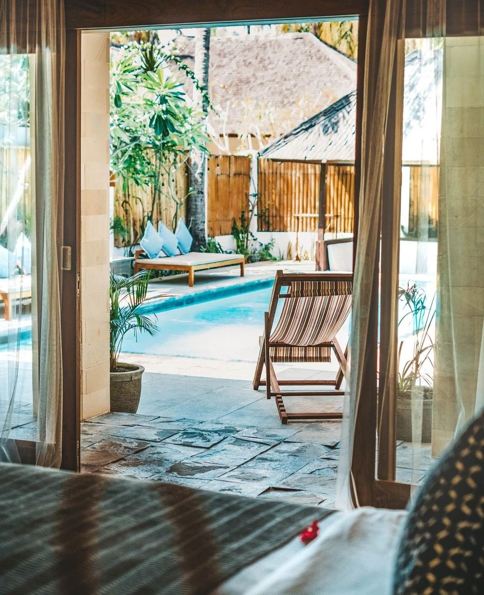 guide2gilis's tweet photo. Gili Trawangan, being the largest of the 3 islands, offers a plethora of options when it comes to accommodations. Pick a villa from @kelapavillas and kick off your dream vacation the right way! 🏝

Do you prefer villas or hotels?

Photo Creds: @kelapavillas https://t.co/p6VggM35mn