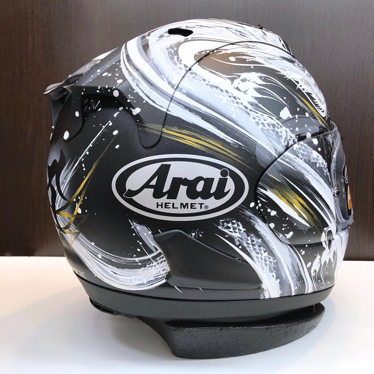 清成 龍一選手のレプリカヘルメットArai「RX-7X KIYONARI 」が入荷