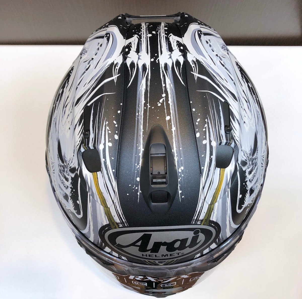 清成 龍一選手のレプリカヘルメットArai「RX-7X KIYONARI 」が入荷