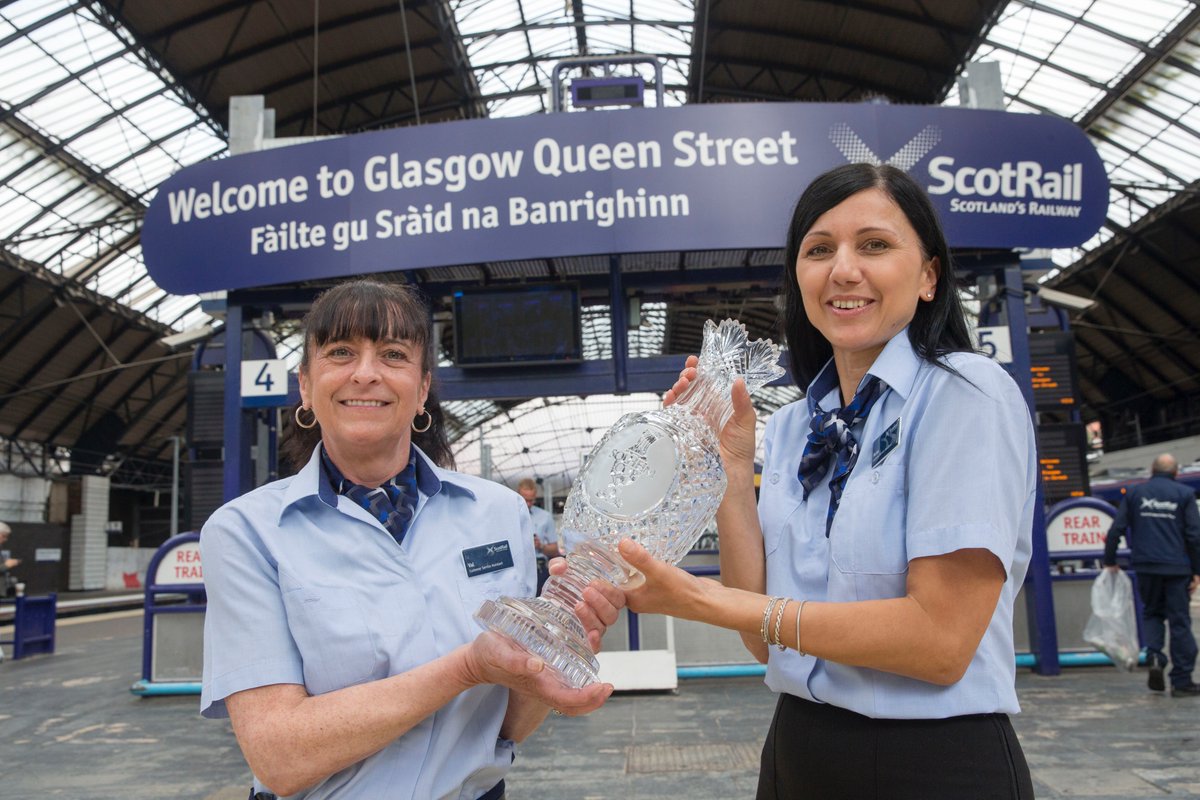 jeffholmes24's tweet photo. lot of fun and thanks to team @ScotRail as team up with fans for @2019solheimcup https://t.co/Qz8GeFaqzu