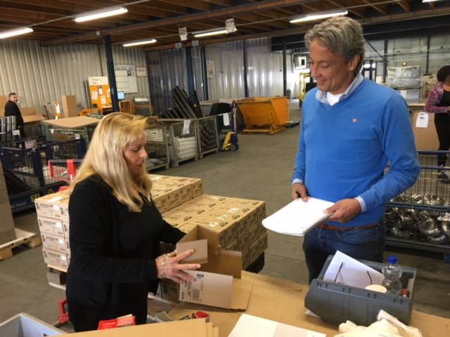 BlueSkyErgo's tweet image. Na de zomer aan de slag met preventie Fysieke Belasting/verzuim? Vraag naar onze referentieprojecten! 
&quot;Blue Sky Ergonomics is 1 keer per maand op de werkvloer aanwezig. Afname van klachten, betere houdingen. Inzetten op duurzame inzetbaarheid.&quot;
blueskyergonomics.nl