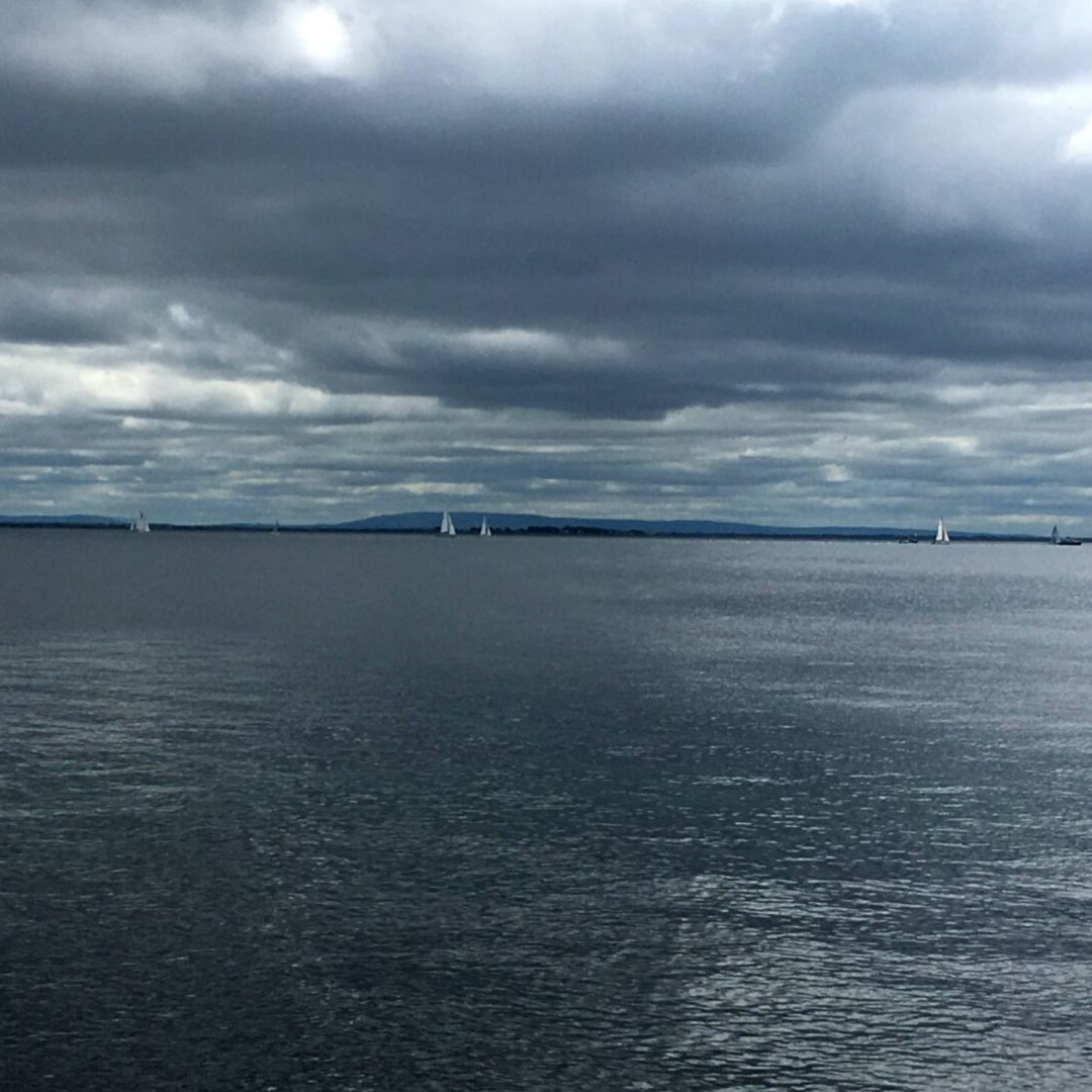WildWestSailing's tweet photo. The Monday morning traffic wasn’t so bad out there today...
#wildwestsailing #sailingforlife #WildAtlanticWay #sligotourism
#sailingcourses #irishtourism #rushhour https://t.co/0rjqbn9VWr