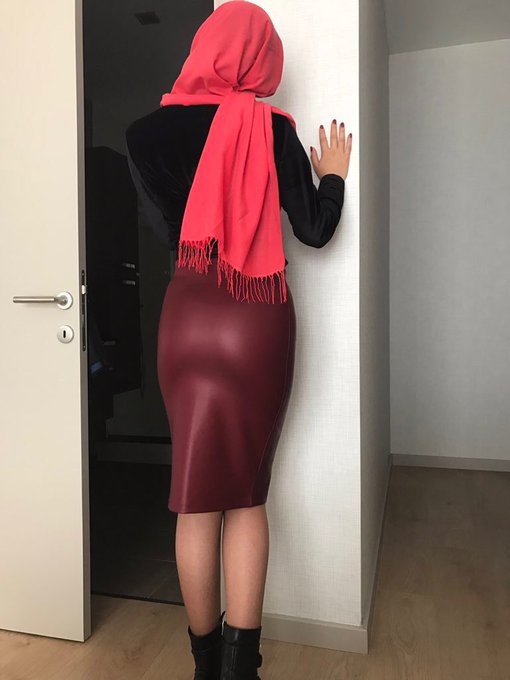 #SONDAKIKA 
karım böyle giyindi 
#DOLAR bigi maşallah