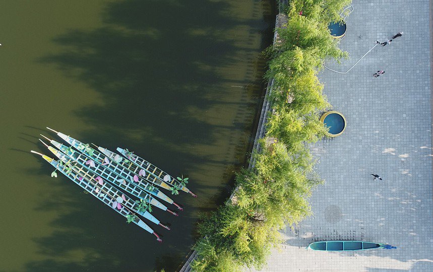 FlyOverChina tweet media