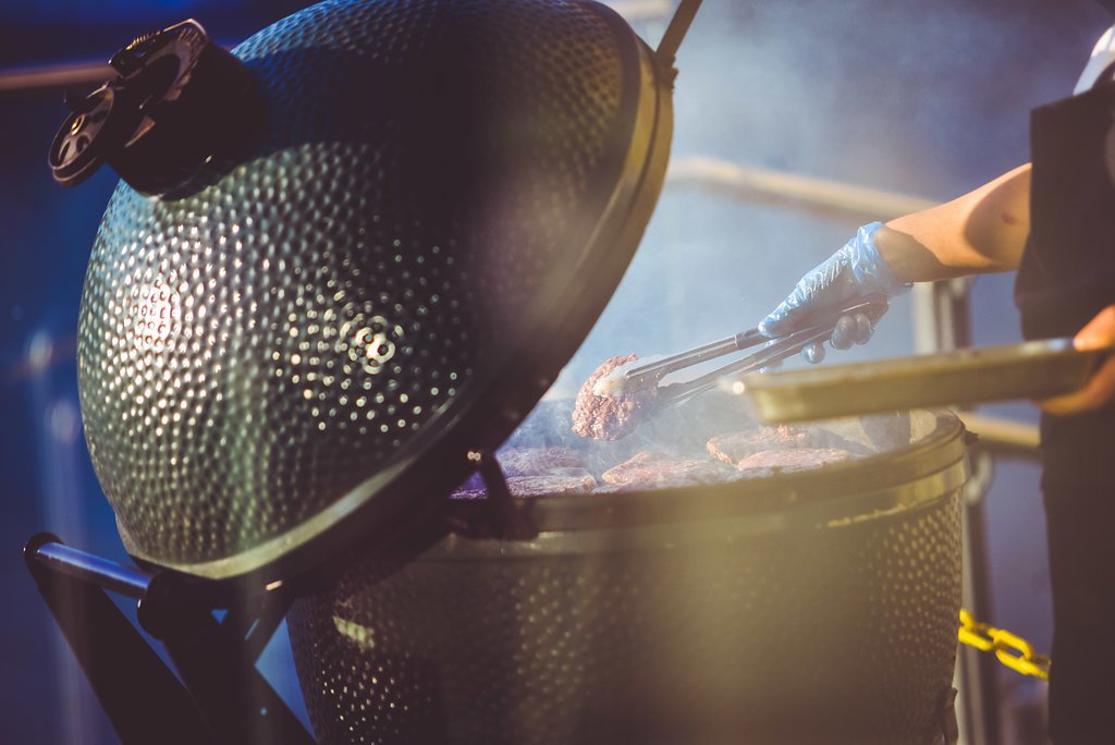 Our River Terrace is perfect for barbecues. ed.gr/32sh