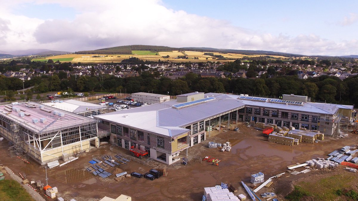 hubNorthScot's tweet photo. Progress on the new £34 million @alnessacad we are delivering for @HighlandCouncil with @kierconstruct as our main contractor #newschool #looksgreat #communitybenefits #opportunities #newhorizons #winwin #hubswork https://t.co/lbKXq8lAkG