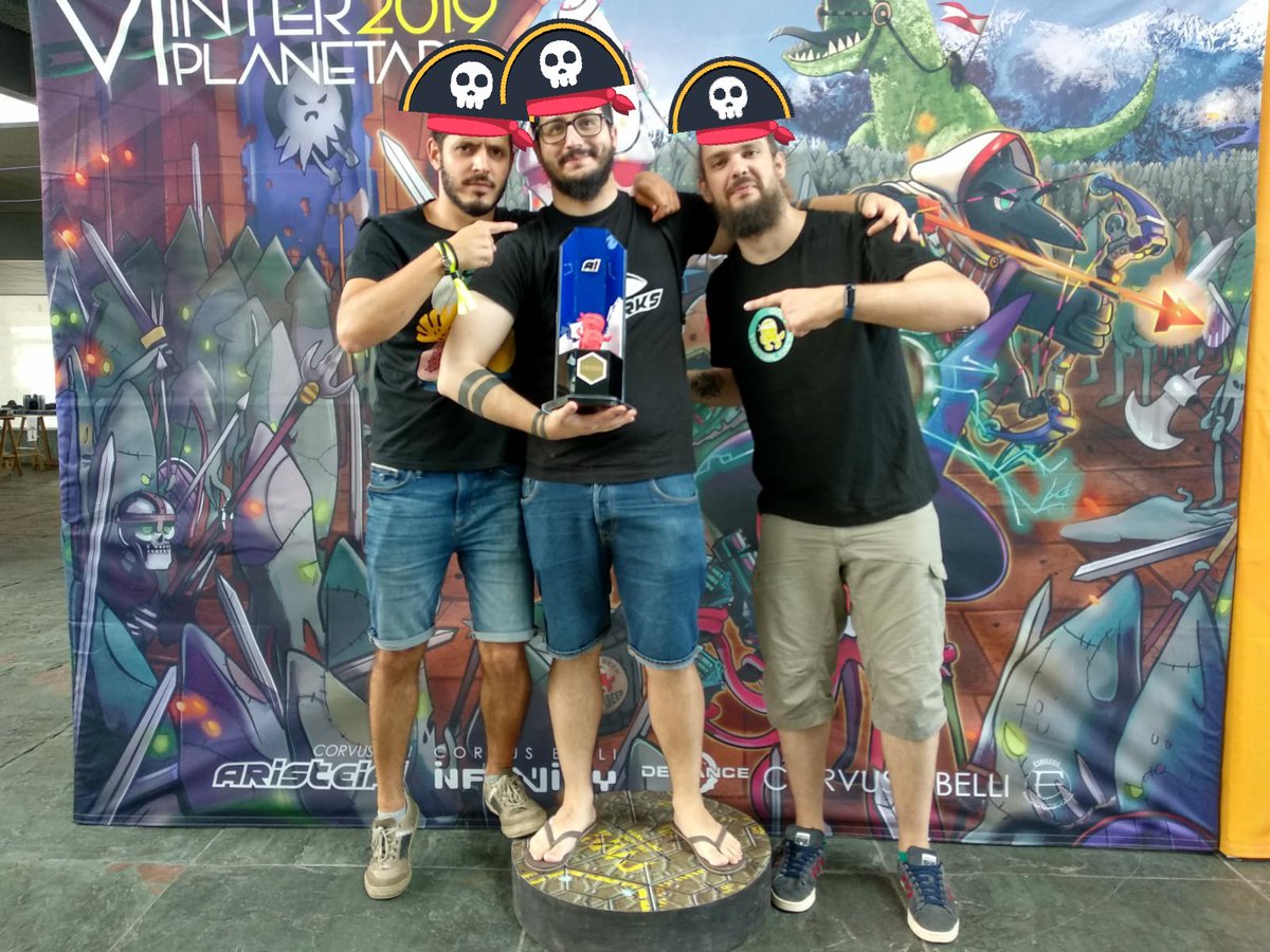 Varuna_Sharks's tweet photo. Y a @Rodro40k y @ElsGrans, el trozo de trofeo que os toca es el más grande. Fue un honor a la vez que una lástima enfrentarme a grandes jugadores y amigos a la vez, al descalificarnos entre nosotros.

No os perdáis nuestras partidas en @TwitchES en cuanto @infinityTG_ES las edite https://t.co/GKUX9MEHA7