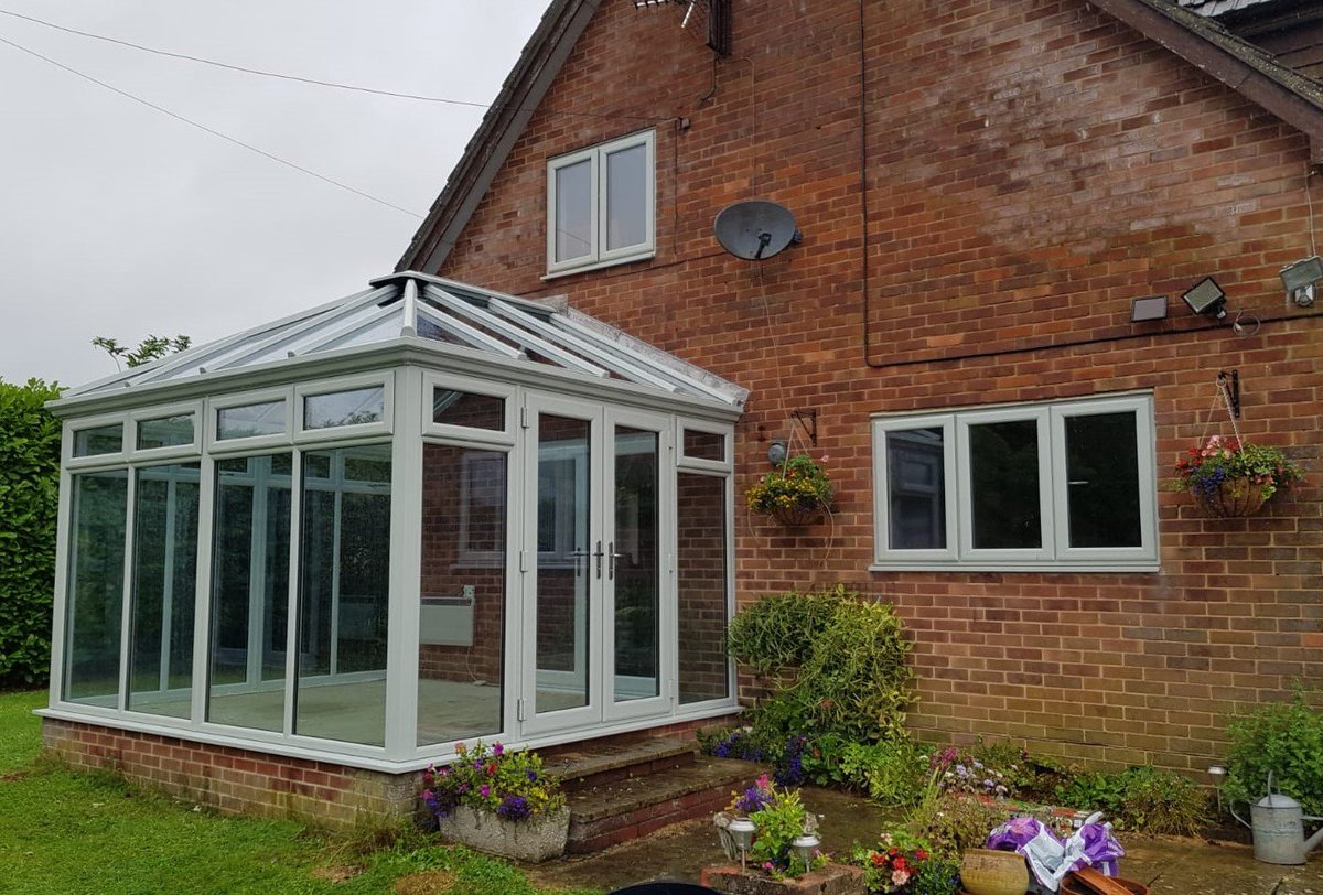 ChippenhamCons1's tweet photo. Windows and replacement conservatory roof and frames in Agate Grey #conservatoryreplacement #pvcwindows #pvc #agategrey #sunshadeblueglass #veka #homeimprovement #pilkingtonglass https://t.co/LvKI1IAYEa