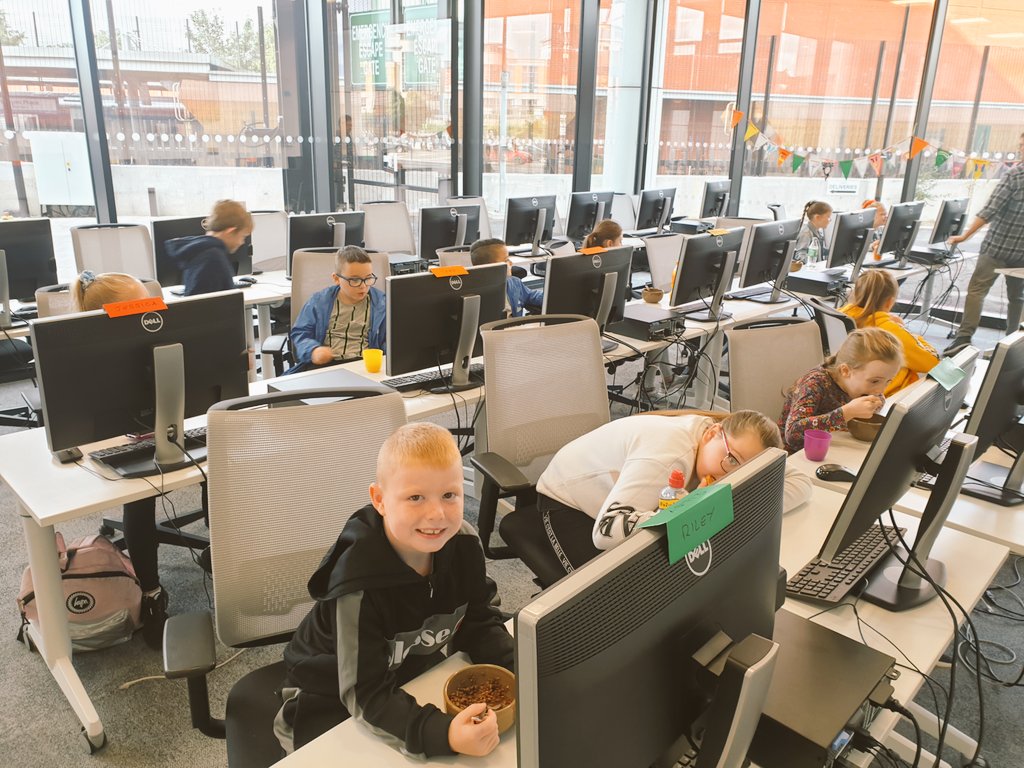 mulgrew_ciara's tweet photo. All set to start week 2 of the @AllstateNI #TimetoCodeSummerCamp Let the fun begin! https://t.co/aXvsGEASRH