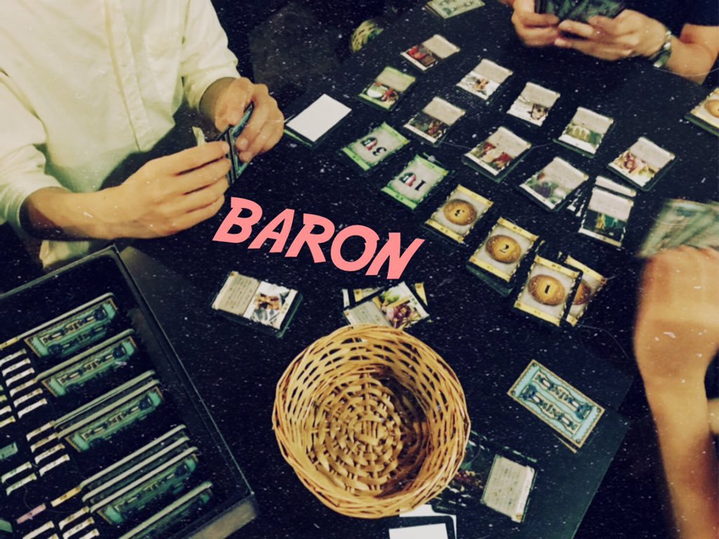 ট ইট র ボードゲームバー 駄菓子バーbaron神戸 こんばんは Baron は本日 18時からオープンとなっております 駄菓子をたくさん食べたい人 いろんなボードゲームで遊びたい人 ぜひ当店に遊びに来てください 本日はやっくんといくみがお待ちして