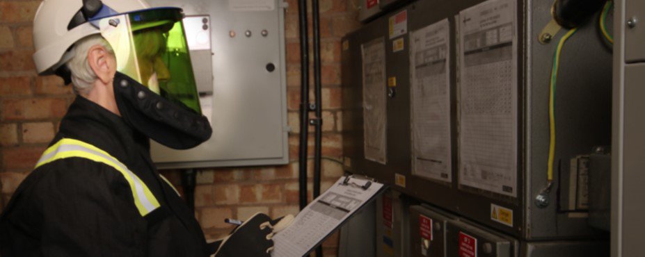 arcflashpro's tweet image. Do you have any questions about arc flash, risk assessment or the equipment you need to protect yourself and your team? Contact us here ow.ly/faAv30nO6e0 or call our expert team on +44 (0)1925 645 645.