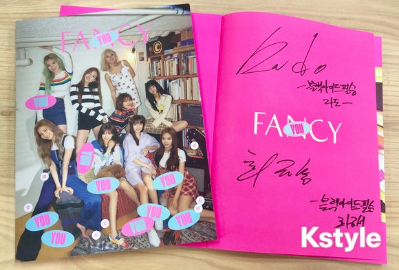 Kstyle_news's tweet photo. 【プレゼント】#ブラック・アイド・ピルスン 直筆サイン入りCD（TWICEのアルバム「FANCY」）を2名様に！

・@Kstyle_newsをフォロー＆このツイートをRTで応募完了
・応募〆切は8/21（水）11:00まで

インタビューはこちら▼
https://t.co/kvXtCjByCV

#BlackEyedPilseung #TWICE https://t.co/QqsCxjwfPr
