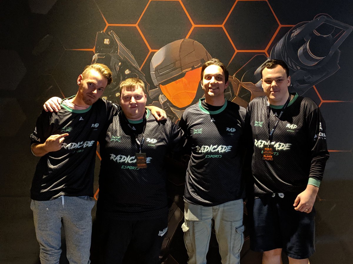 Zantyful's tweet photo. Just wanna say a huge shoutout to @FACEITHalo For hosting an amazing event this weekend. Also wanna say a massive thank you to @RadicadeEsports &amp; @JacobTypicaI for picking us up and sponsoring us for the event. Didn't place as we hoped but still had an amazing time. Thank you ❤️ https://t.co/Y9aVocPnSz