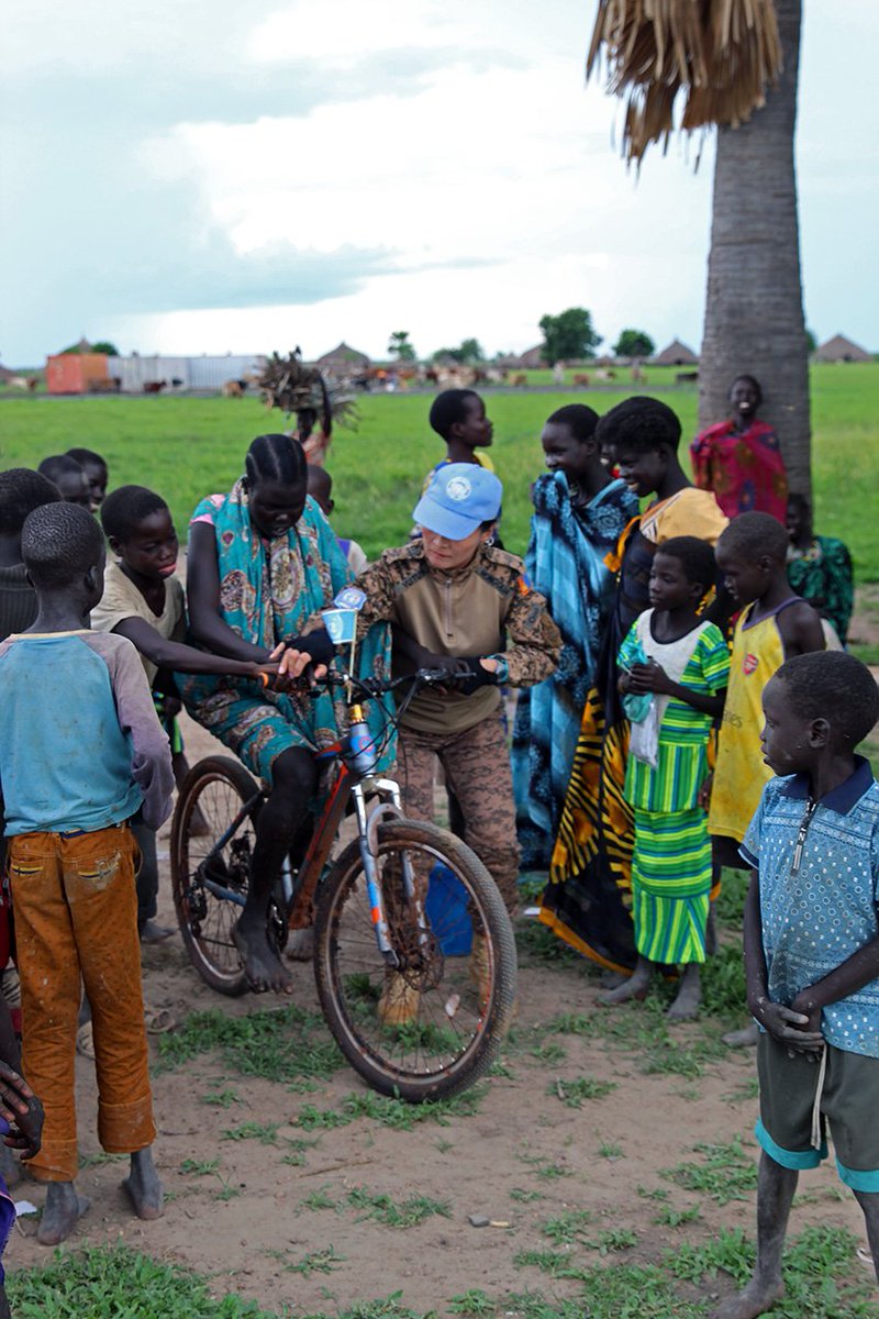unmissmedia's tweet photo. Protecting civilians and promoting peace by any means necessary, #UNMISS peacekeepers serving with the Mongolian battalion in Bentiu take to the road to Pariang and patrol on bicycles! https://t.co/QwwCTHlIIk