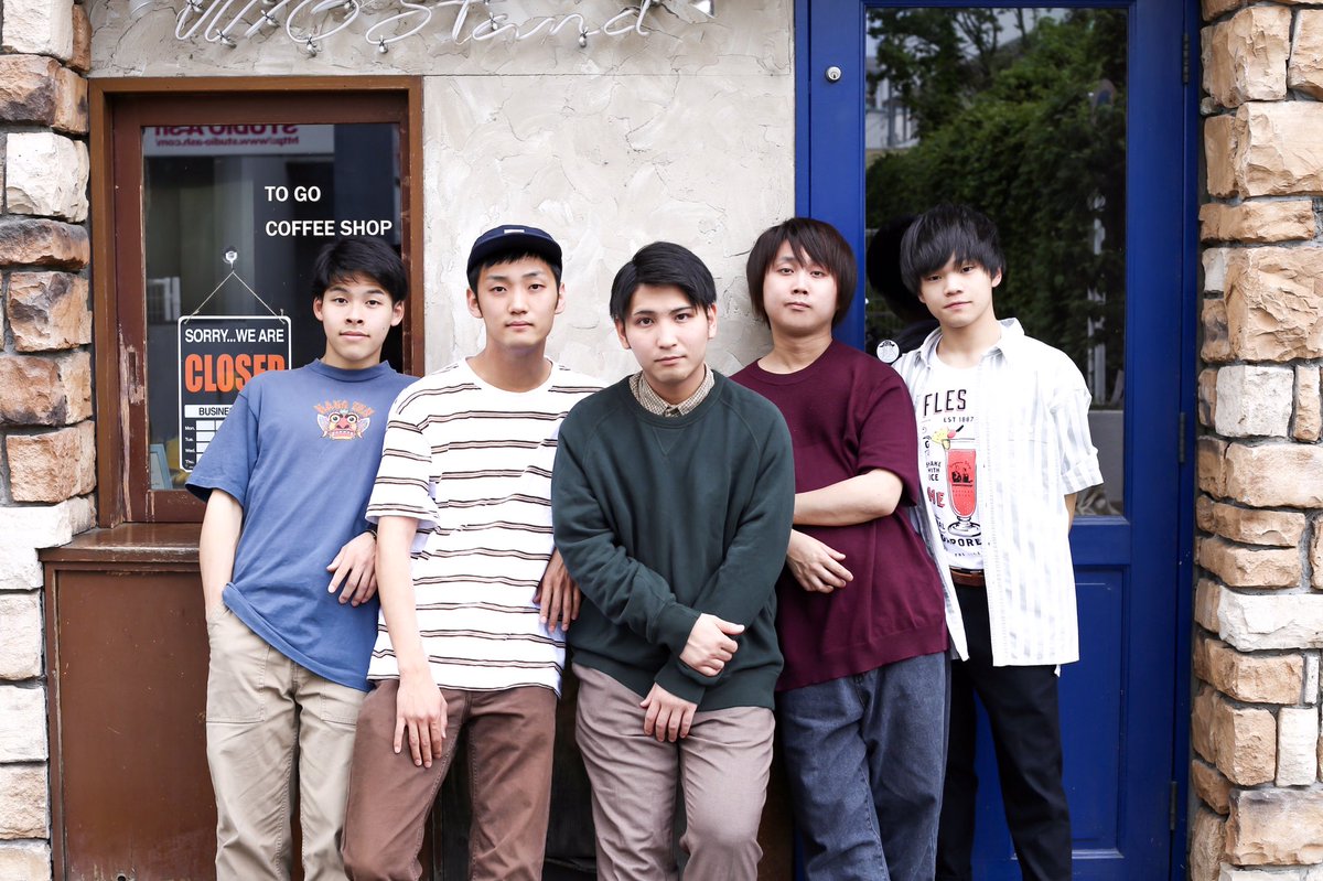 unmaskalive's tweet photo. NEWS！！

DAYRIGHT RECORDSより
5曲入り全国流通盤2nd mini album
"Focus"を10/30に発売決定！

そして以前からサポートの
Ba.リク
Dr.タバタ
が正規メンバーとして加入します！

3年半ぶりに正規メンバー5人揃いました。5人で新しい音源をリリース出来る事がとても嬉しいです。

拡散お願いします！ https://t.co/IFupW15n4a