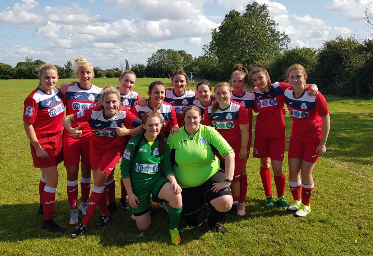 LboroFoxes's tweet photo. VIXENS| Yesterday also brought about another win for the club with #LFVIXENS claiming a 2️⃣-1️⃣ win against @RoadeFC in a preseason friendly⚽

The team included a lot of debuts from new players as well as our Un18s👏🦊

#LFWFC #oneclub https://t.co/Xz7OA0iltp