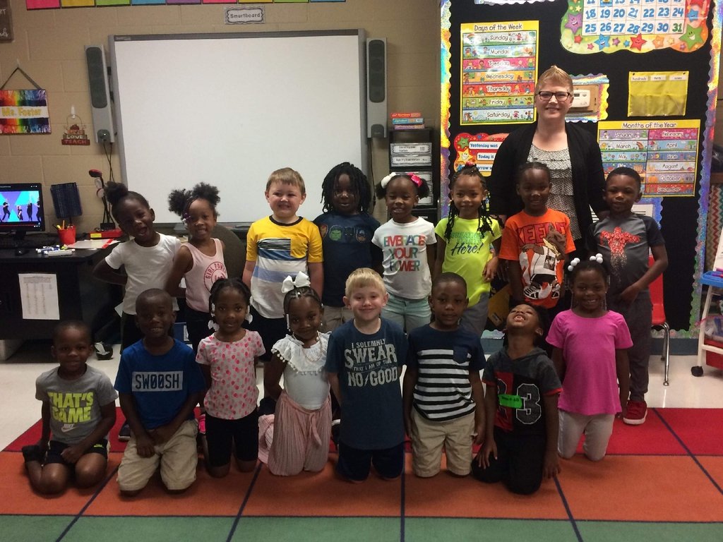 BlyPrimary's tweet photo. Our Assistant Principal, Mrs. Garris, stopped by Ms. Foster's class to read a story this morning. They posed for a silly picture together before continuing their work! #WeAreChickasaws #BPSrocks https://t.co/be0tDZ0C8S