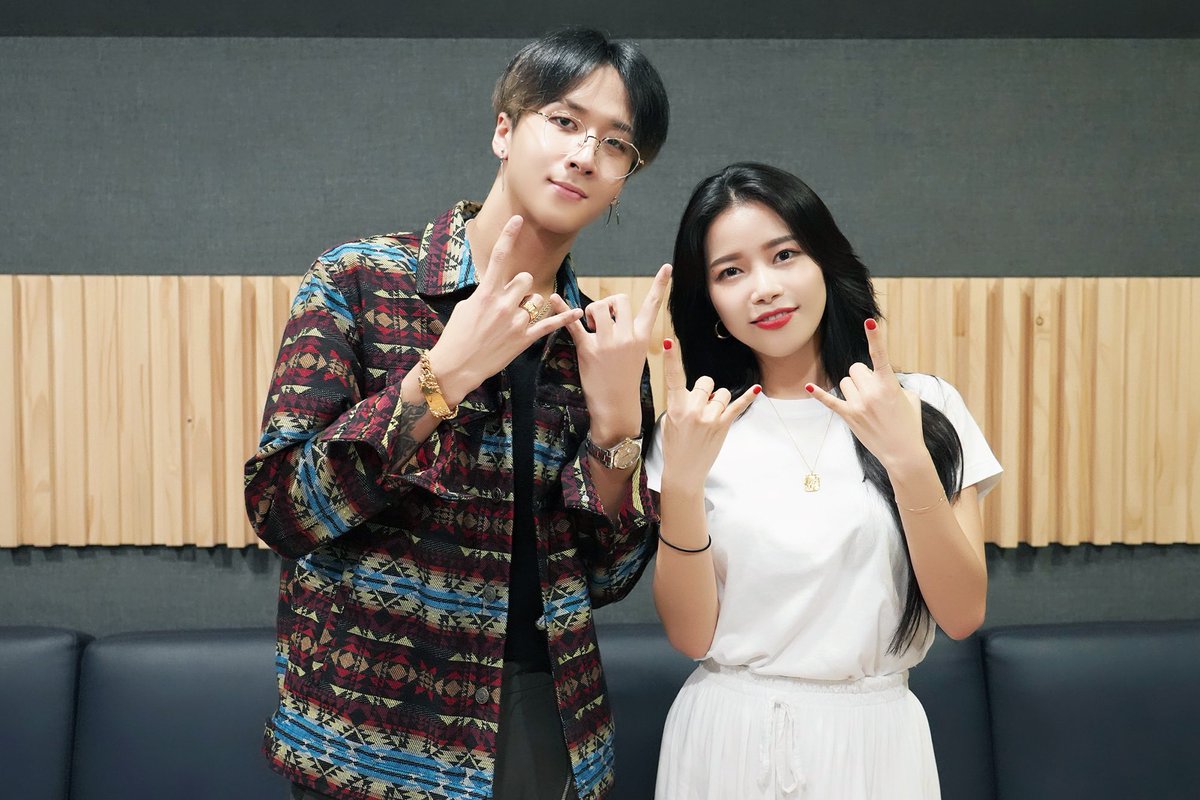 GROOVL1N_GTCK's tweet image. [#RAVI]
2019.08.22.6PM
Coming Soon.

#LEOPARD
(feat. #Solar of #MAMAMOO)
New Single Release.

#라비 #솔라 #마마무 @RBW_MAMAMOO