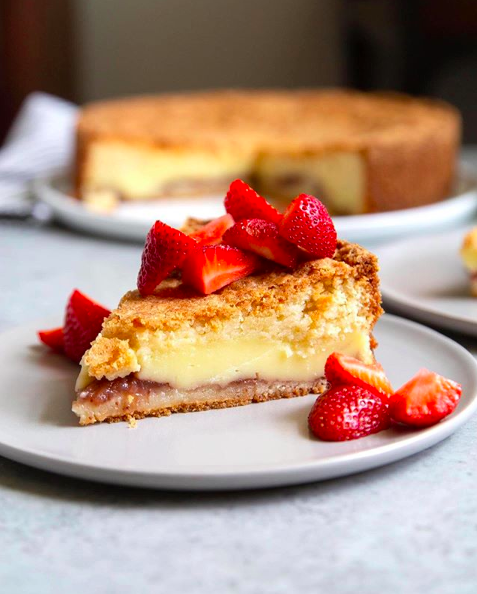 the_feedfeed's tweet photo. Basking in all the glory of this Strawberry Basque Cake! Fresh strawberry jam, vanilla pastry cream, and a light, buttery crust join forces in this baking WINNER! 🍓
Get the recipe: https://t.co/cymBgClcOT
#feedfeed #basquecake #baking #dessert #cake #strawberry #vanilla #yum https://t.co/w31Qvg6EIf
