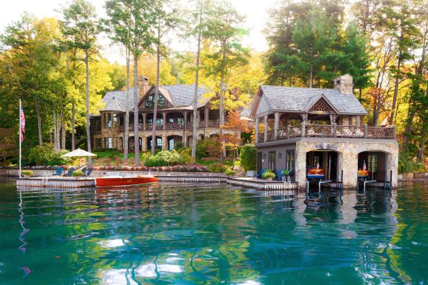 CherokeeKW's tweet photo. Factor in the cost of maintenance on a second home you won't always use. #hometips #buyingtips  https://t.co/WHoBWL0S9e https://t.co/k2Sz9wIke8
