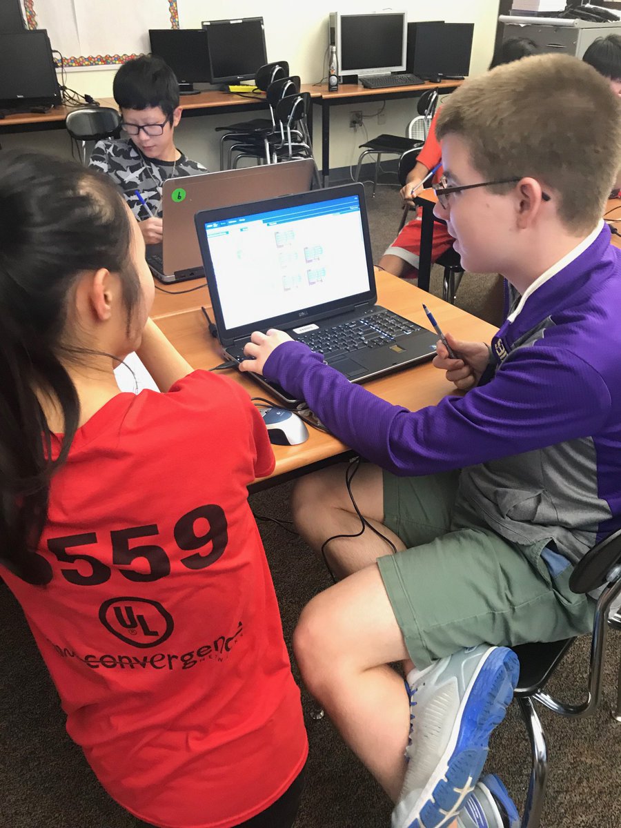 gearedreaction's tweet photo. Our team had a wonderful time with all of the summer camps last week
#werunion #ftc #omgrobots #ftcrobotics #STEM https://t.co/Y5CmDjk3IA
