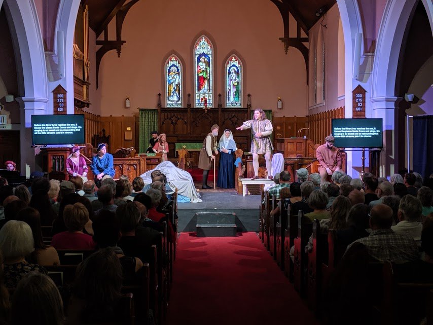 Our shows may be sung in Italian, but with our two TV monitors displaying English translations throughout the show, you’ll never be lost!  We are currently off for the night resting our TV screens and voices alike, but we will be back with bells on when Tuesday rolls around 😀