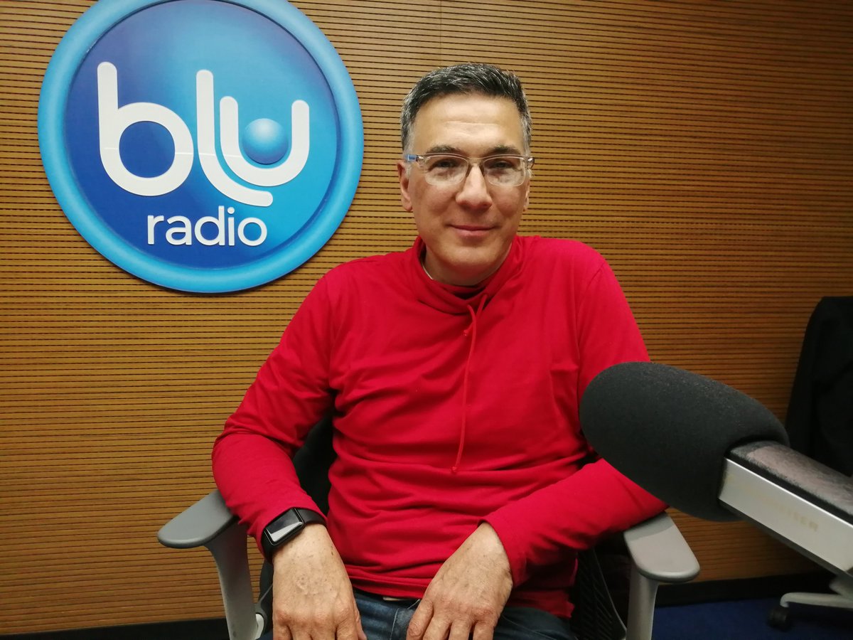 ¿Por qué el Storytelling está de moda? ¿De qué se trata? ¿Para qué sirve y cómo se usa? Esta noche en #BlaBlaBlu de <a href="/BluRadioCo/">BluRadio Colombia</a>  estaré hablando de esta técnica y los mitos que hay a su alrededor. #Storytelling #StorytellingYNarrativaComercial
guillermozafra.com