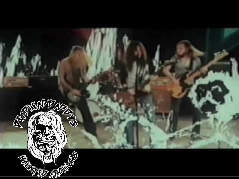 Deadheaddaddy73's tweet photo. Hear what youre missing on Deadheaddaddy's Haunted Archives On KRMA Internet Radio! 
https://t.co/EChWkfS1gR https://t.co/RiK4GSkHfi