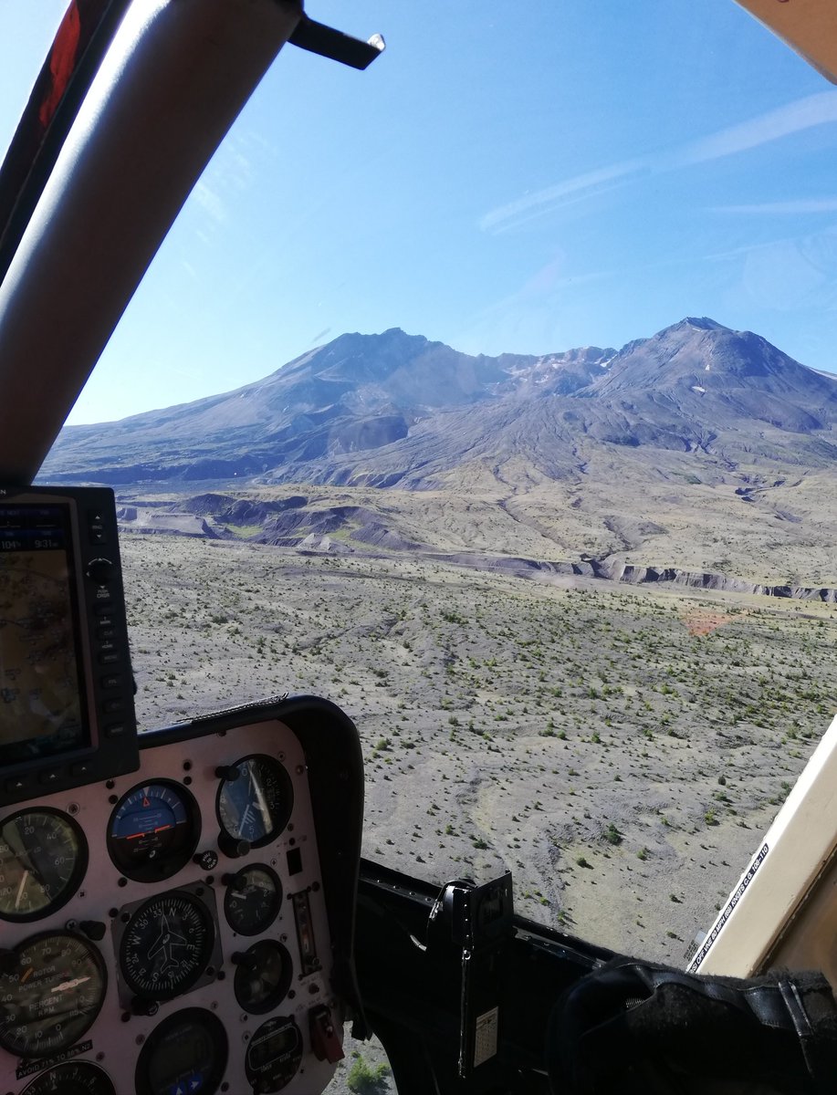 MagmaticAl's tweet photo. I think I have officially made it as a volcanologist!! Had a tremendous field week with helicopter support at Mount St. Helens. Absolutely fantastic experience with some amazing geology and accompanying geologists! Even had a mesmerising flight into the crater! @USGSVolcanoes https://t.co/yxwpwMMus9
