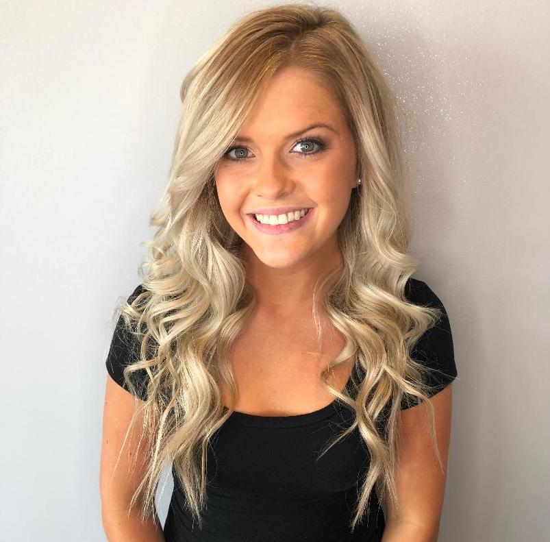 Go_Glamorous's tweet photo. Artist: Rachael
We love blonde hair! Full highlights and a glaze brightened up this pretty lady's hair💜
Book online at https://t.co/NpKODL2DqY or call the salon at 865.671.4633
#neuma #toccomagico #knoxvillesalon #knoxvillestylist #knoxvillehair #blondehair #highlight https://t.co/G5N6dnw84I