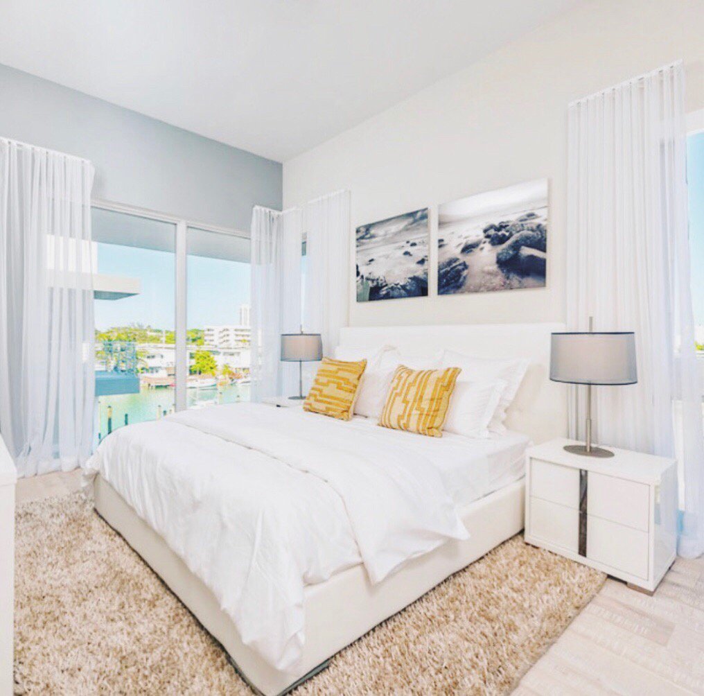 irisonthebay's tweet photo. Waterfront views from the bedroom is a luxury you can experience at IRIS on the Bay. Don’t wait - Call us at (786) 693-9669 to find out how #AllThisCanBeAllYours https://t.co/z1VPE0WIr2