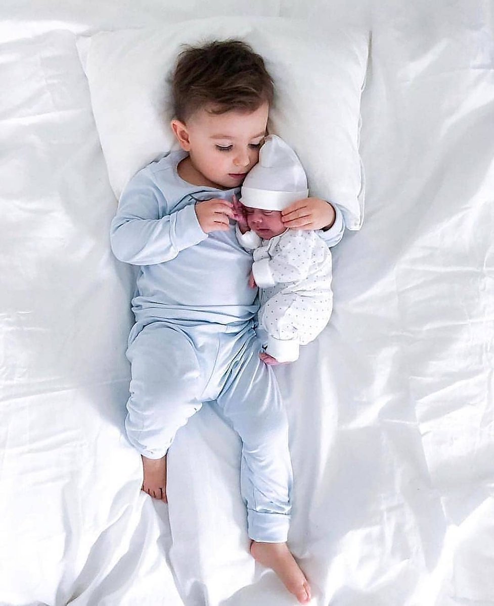 SwabbiesCream's tweet photo. The days are long, but the years are short.

How old is your baby? https://t.co/cxsGJh7R9N