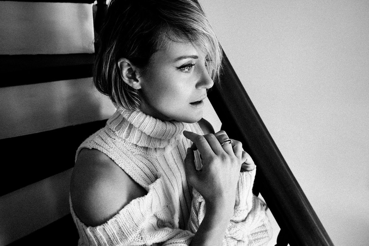TSchillingFS's tweet photo. LOVE THE PHOTOSHOOT! #TaylorSchilling #Imagista https://t.co/3aQZA28JT0 https://t.co/6RMJLZs7J0
