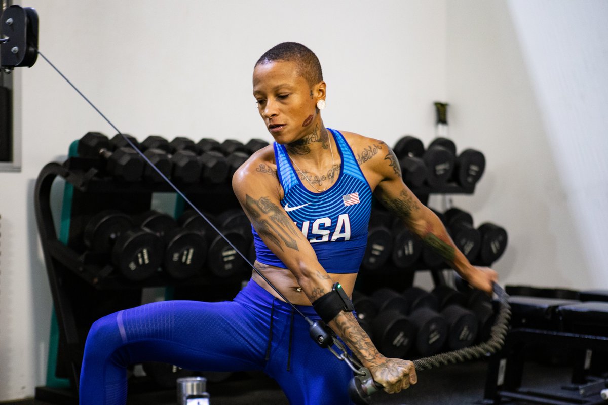 TheSquidTeam's tweet photo. Olympic high jumper Inika McPherson enjoys the portability that our Squid Go systems offer. It's light-weight, incredibly quiet &amp; allows you to enjoy treatments right after your workout sessions, regardless of where you are. Shop https://t.co/TDgsGgqQXL today! https://t.co/W8gEbzjhKl