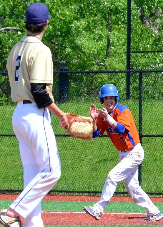 OneidaBaseball1's tweet image. @OneidaBaseball1  wants to thank all former, current, and future players for making the program fun to watch. Continue to work hard, embrace the challenge, and strive to be the best player/person you can be. Also a big thanks to the parents for being great #goOneida #letsrollll