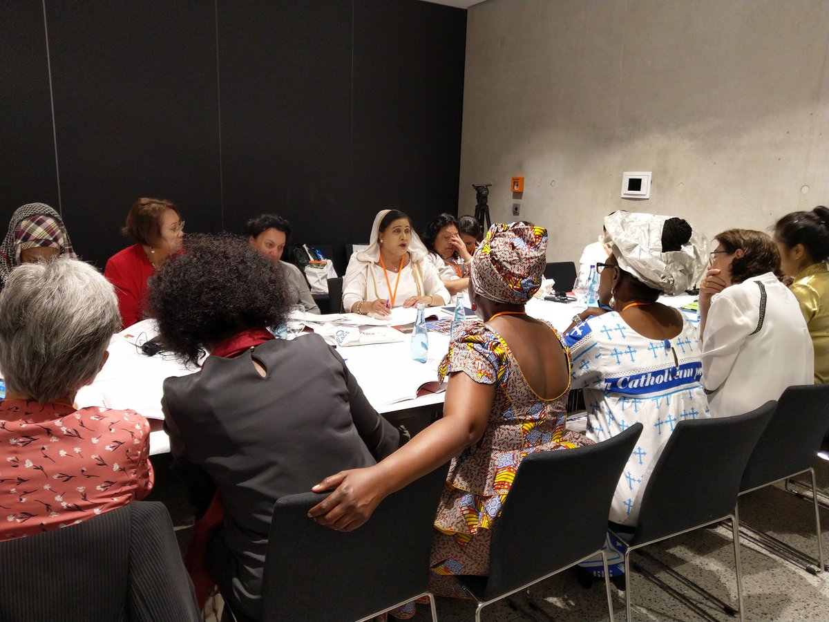 Labidi_Mehrezia's tweet photo. Women Leaders preparing their contribution to the commissions of the World assembly of Religions for Peace#Lindau#Germany https://t.co/FqgOYwM8CT
