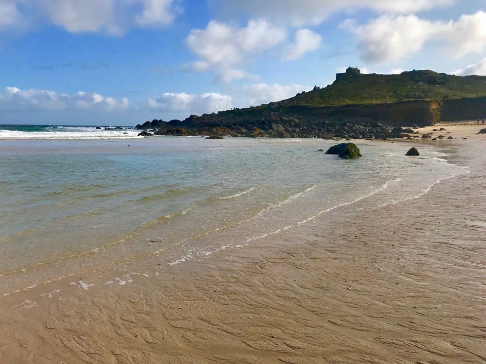 TheSailLofts's tweet photo. T H E • P A T H • T O • S A I L • L O F T S . . . 

Walking across the beach might not be the quickest route but it certainly has its perks. Porthmeor looking beautifully wild this morning. 🌊

https://t.co/DsGNfvckSC https://t.co/5c8udYgJtm