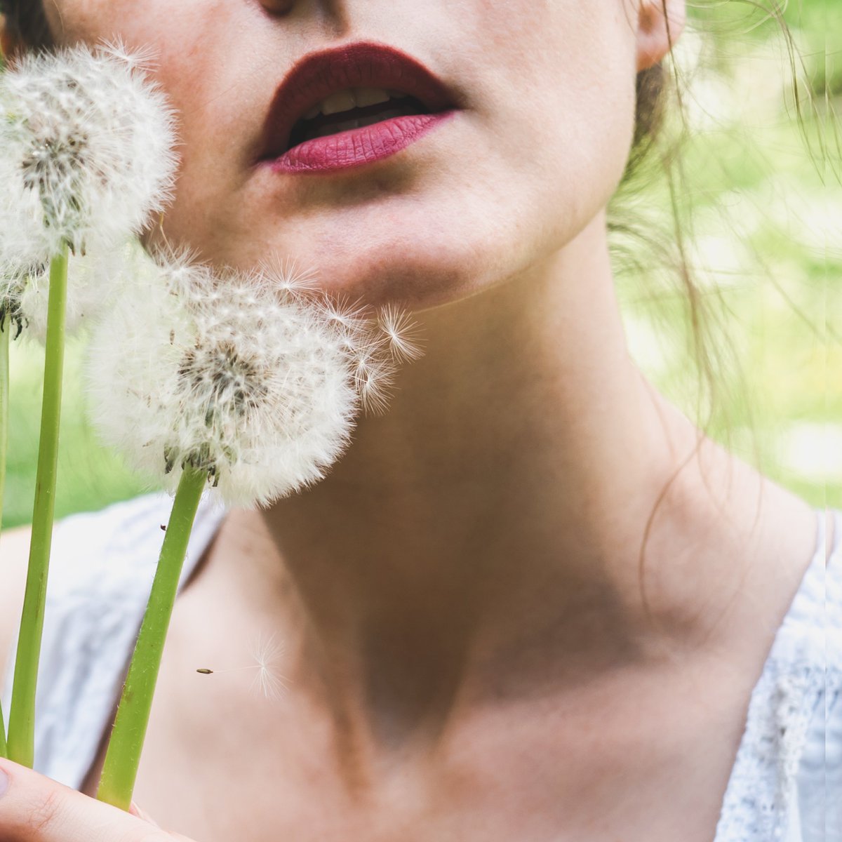 LiliumNatur's tweet photo. CONSEJOS PARA EL VERANO DE LILIUM NATURE 🌞🌴🌿PROTECTOR LABIAL 👄
#consejosdeverano #protectorlabial #cosméticanatural #veranoconlilium #tiendaonline #liliumnature
https://t.co/tTZ6Y4PlDX https://t.co/8Sl1zngGGi