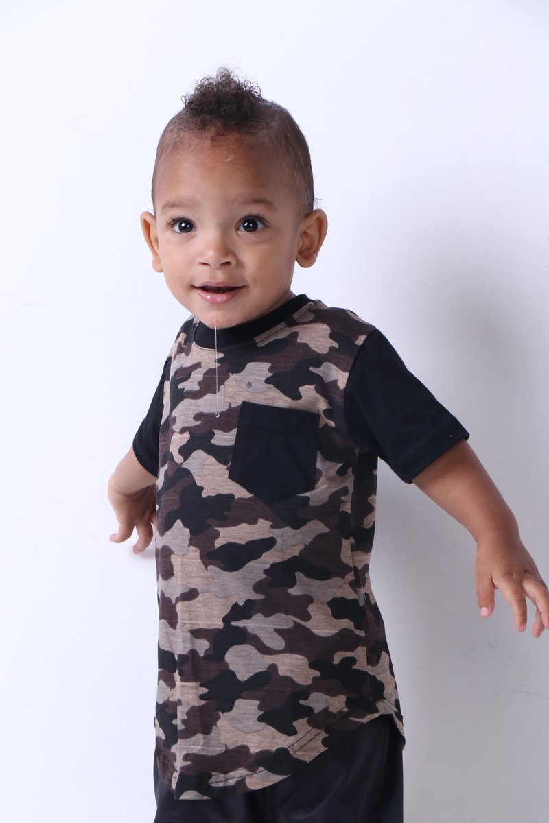 RafaelRamos85's tweet photo. Babando muito por esse meu modelinho.
.
📸 W Model Kids
.
👕 Loja Kalu Kids
.
#instababy #benjamim #meupequenomodelo #meulobinho #meumundoazul #wmodelkids #wmodelgroup #lojakalukids #família #paiporcausadele #paidemenino #amormaiorqueeu #clubdosmeninos https://t.co/hxyDVnajma