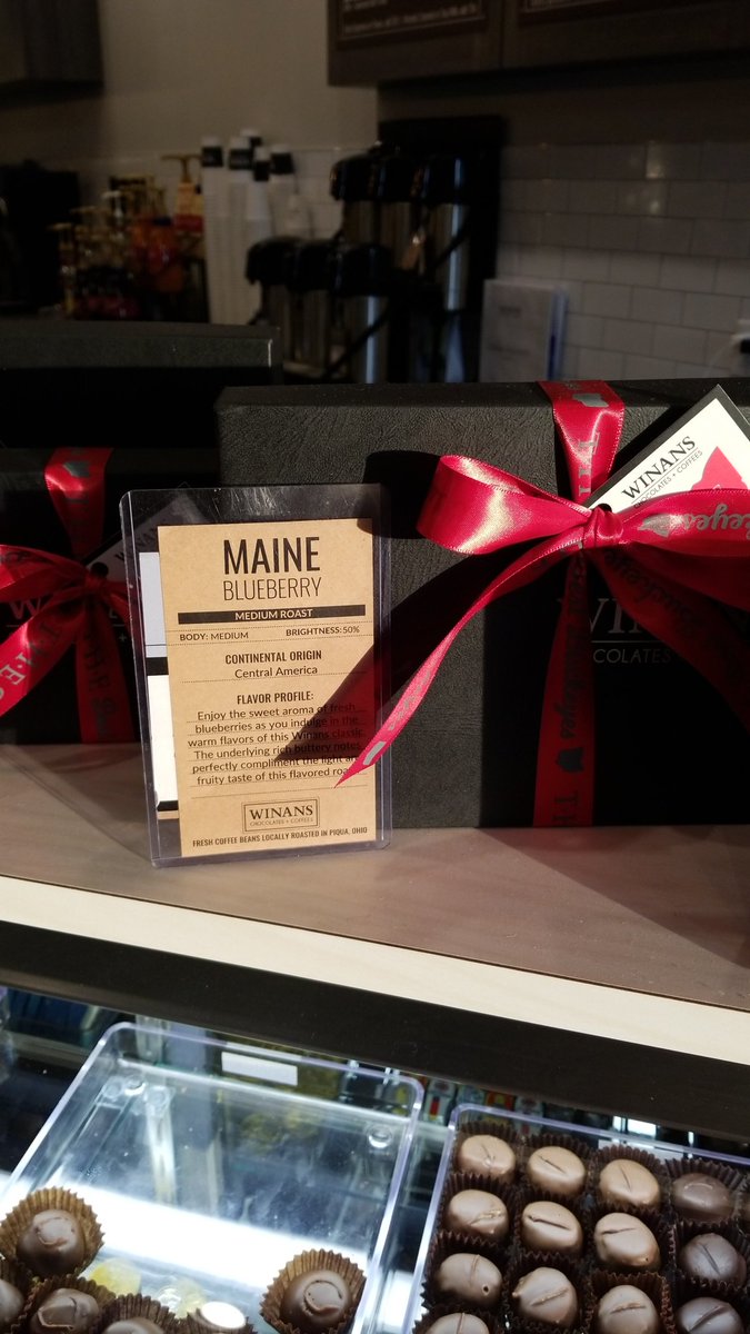 Winans_GYard's tweet photo. Maine Blueberry to wake you up this monday morning! https://t.co/JtUxiUh0bC