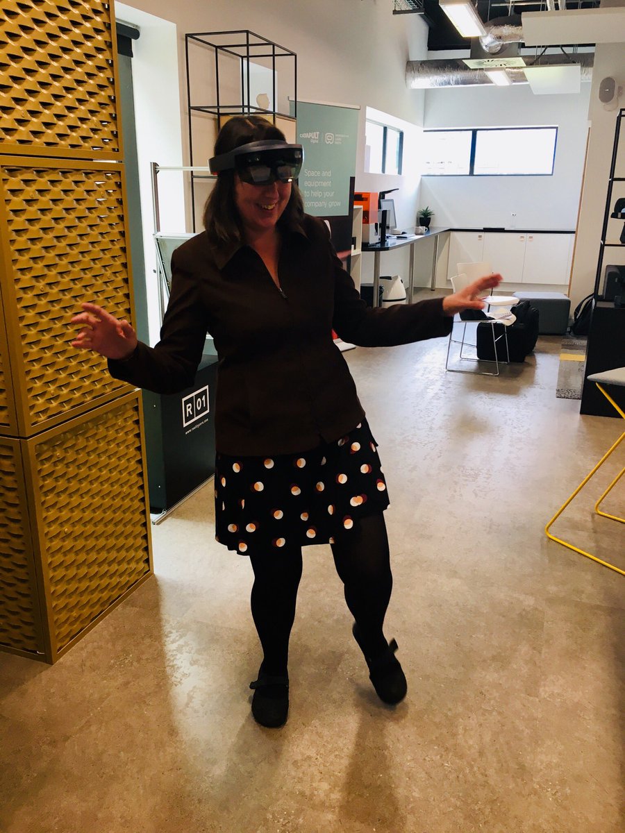 TeesScreen's tweet photo. This time last week we set the bar for Monday mornings! ๐
We were getting a taste of all things #AR #VR and #XR in the #ImmersiveLabNETV
Part of our exciting collaboration with @aux_project where artists-in-residence are creating experimental works in time for @MAW_weekender https://t.co/z5D5RdJ205