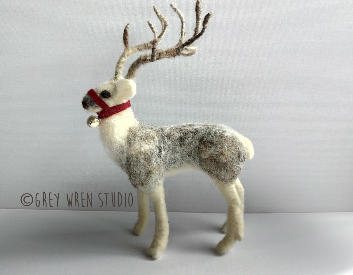 We have six new workshops at Sock Gallery which will run late 2019-early 2020, including the chance to make this lovely needle felted reindeer with @GreyWrenStudio / Rosie Gittens. Visit our website for full info and to book your place on one!